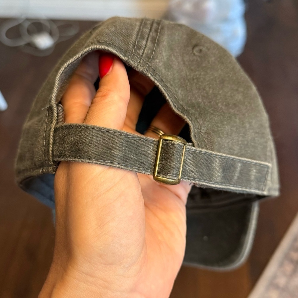 Brandy Melville California black dad baseball cap adjustable - Picture 2 of 3